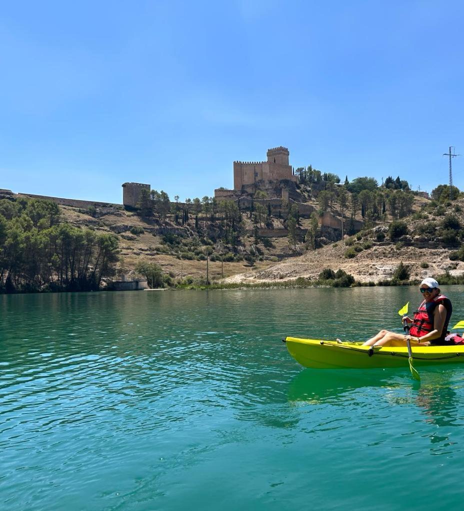 Hotel Hierbaluisa Alarcon Bagian luar foto